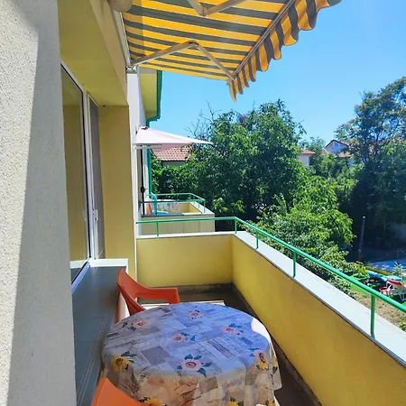 Jacky's House בית הארחה *